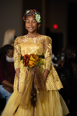 Charlotte Seen Fashion show November 2020-2478