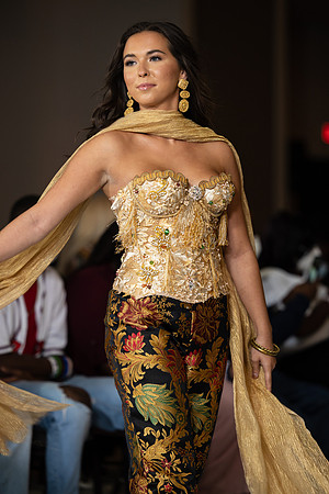 Charlotte Seen Fashion show November 2020-2486