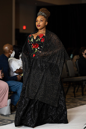 Charlotte Seen Fashion show November 2020-2502