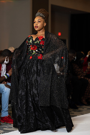 Charlotte Seen Fashion show November 2020-2503