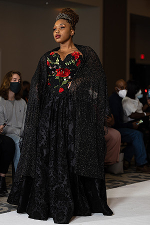 Charlotte Seen Fashion show November 2020-2506