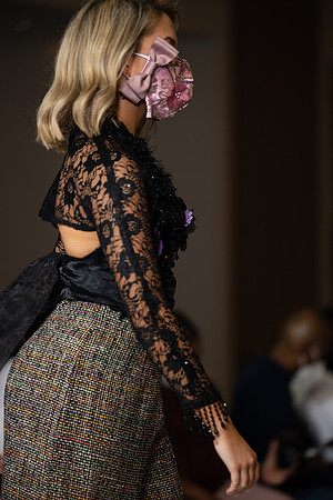 Charlotte Seen Fashion show November 2020-2527