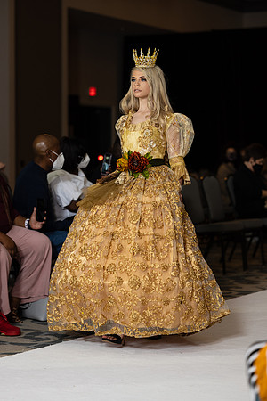 Charlotte Seen Fashion show November 2020-2530