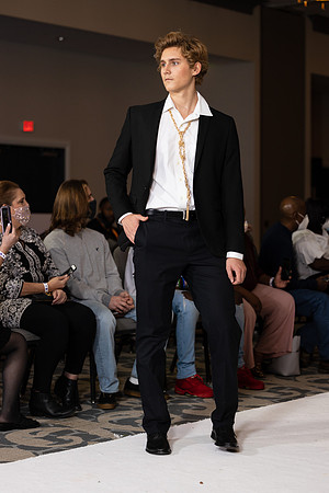 Charlotte Seen Fashion show November 2020-2544