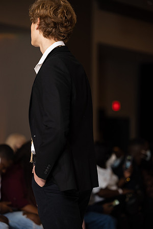 Charlotte Seen Fashion show November 2020-2548