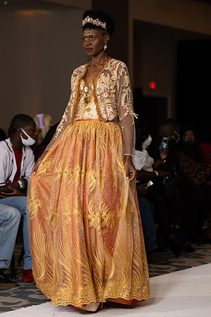 Charlotte Seen Fashion show November 2020-2551