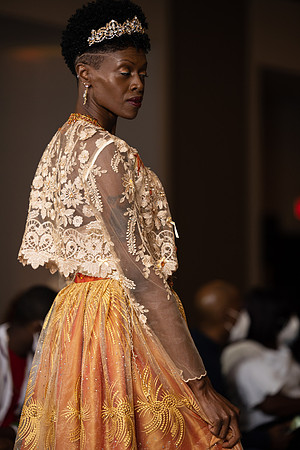 Charlotte Seen Fashion show November 2020-2558