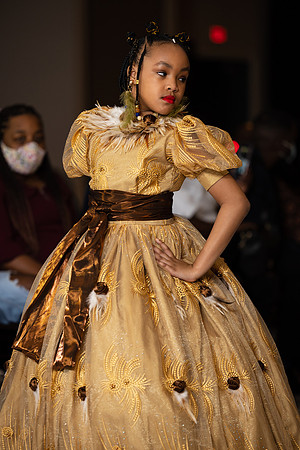Charlotte Seen Fashion show November 2020-2566