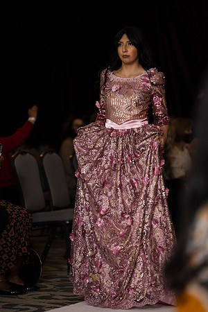 Charlotte Seen Fashion show November 2020-2569