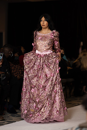 Charlotte Seen Fashion show November 2020-2571