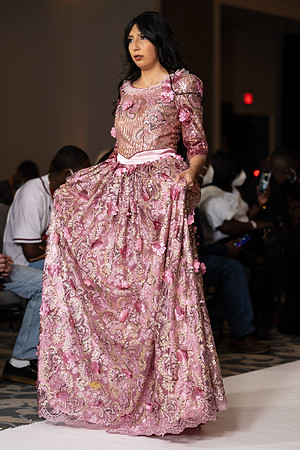 Charlotte Seen Fashion show November 2020-2574