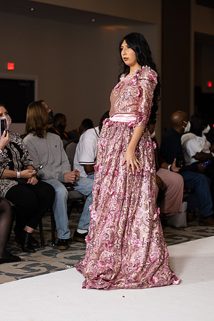 Charlotte Seen Fashion show November 2020-2576