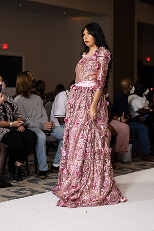 Charlotte Seen Fashion show November 2020-2577