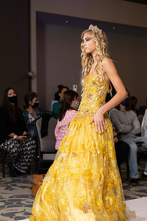 Charlotte Seen Fashion show November 2020-2590