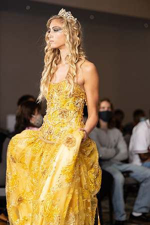 Charlotte Seen Fashion show November 2020-2597