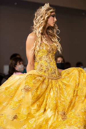 Charlotte Seen Fashion show November 2020-2598