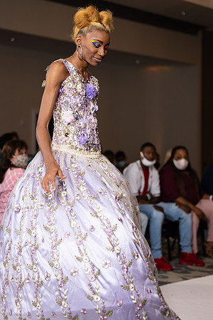 Charlotte Seen Fashion show November 2020-2605