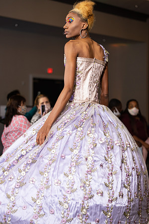 Charlotte Seen Fashion show November 2020-2608