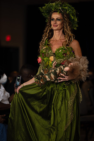 Charlotte Seen Fashion show November 2020-2610