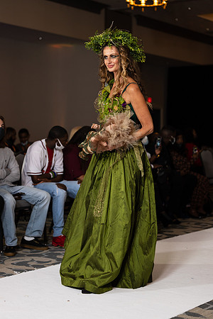 Charlotte Seen Fashion show November 2020-2615