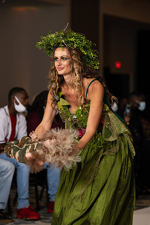 Charlotte Seen Fashion show November 2020-2624