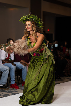 Charlotte Seen Fashion show November 2020-2625