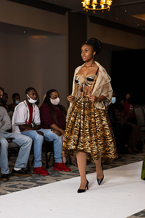 Charlotte Seen Fashion show November 2020-2636