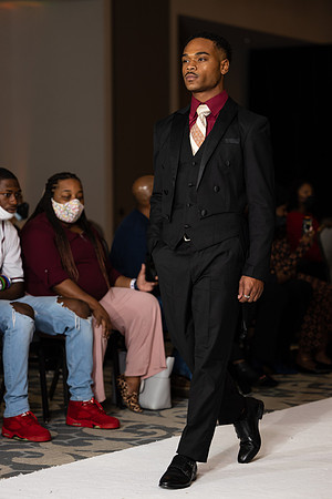 Charlotte Seen Fashion show November 2020-2652