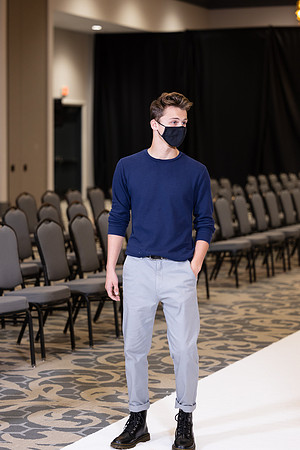 Charlotte Seen Fashion show November 2020-0304