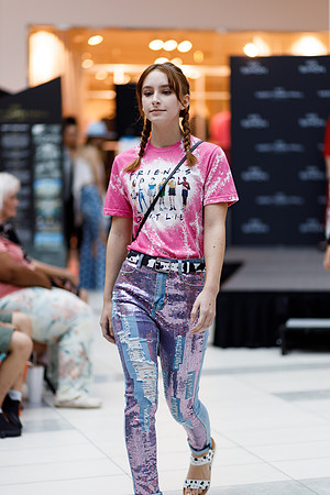 Back to school fashion show 2022-4523