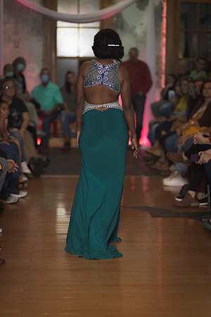 GATOR HATER FASHION SHOW 2021-5954