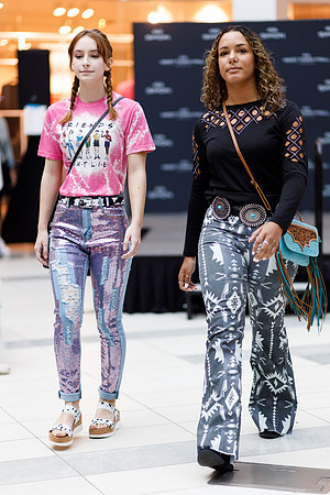 Back to school fashion show 2022-4500