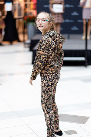 Back to school fashion show 2022-4372