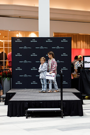 Back to school fashion show 2022-4847