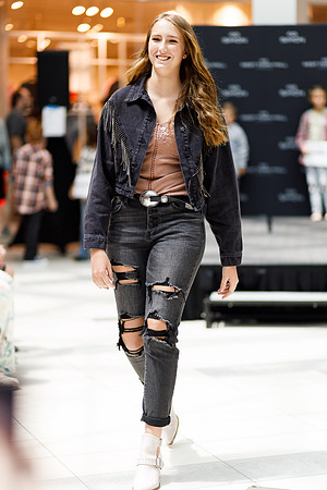 Back to school fashion show 2022-4854