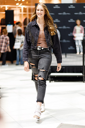 Back to school fashion show 2022-4853