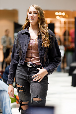 Back to school fashion show 2022-4861
