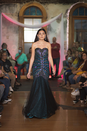 GATOR HATER FASHION SHOW 2021-5761