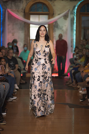GATOR HATER FASHION SHOW 2021-5743
