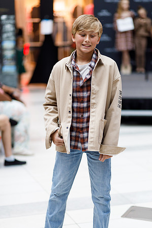 Back to school fashion show 2022-4434