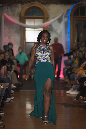 GATOR HATER FASHION SHOW 2021-5955