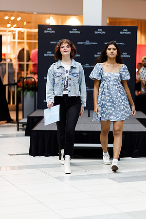 Back to school fashion show 2022-4978