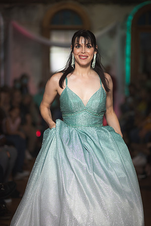 GATOR HATER FASHION SHOW 2021-5822
