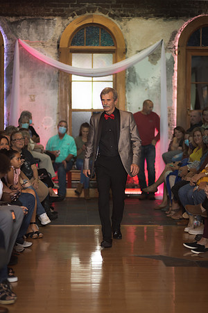 GATOR HATER FASHION SHOW 2021-5996