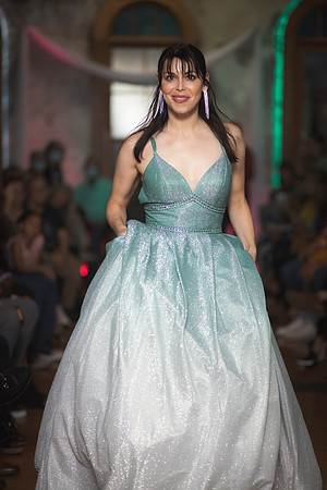 GATOR HATER FASHION SHOW 2021-5821