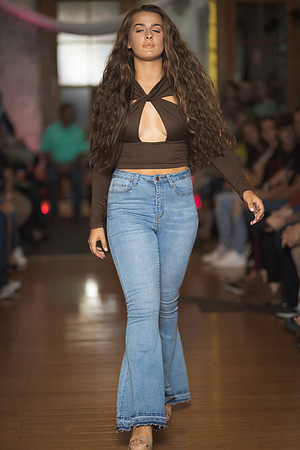 GATOR HATER FASHION SHOW 2021-6232