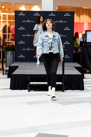 Back to school fashion show 2022-4942