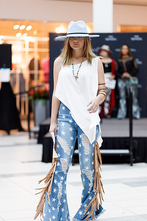 Back to school fashion show 2022-4537
