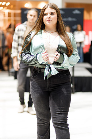 Back to school fashion show 2022-4918