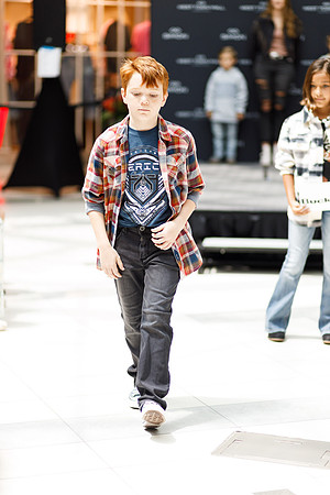 Back to school fashion show 2022-4889
